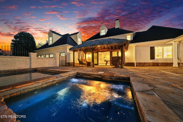 7001 Old Kent Drive, Knoxville, TN 37919