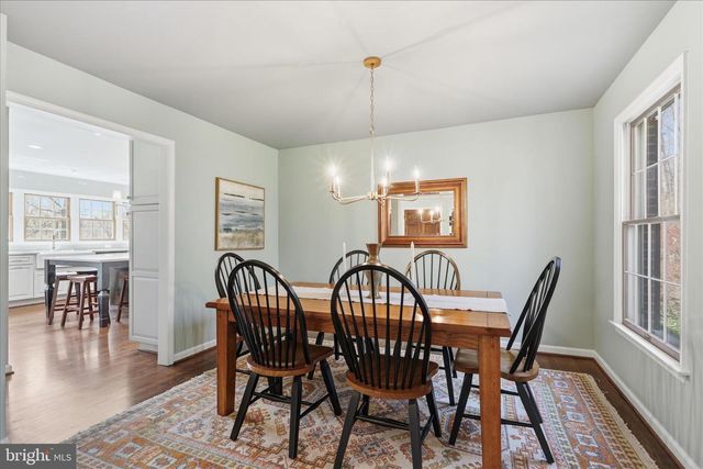 5605 SMOKE RISE LN, Fairfax Station, VA 22039