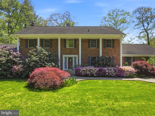 5605 SMOKE RISE LN, Fairfax Station, VA 22039