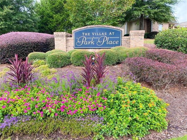 149 Villa Park Circle, Stone Mountain, GA 30087