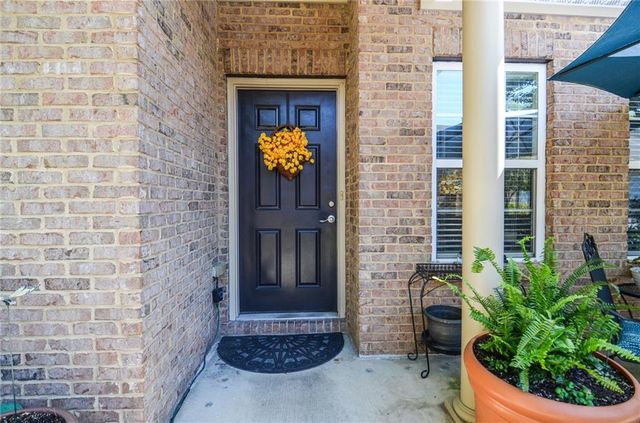 149 Villa Park Circle, Stone Mountain, GA 30087
