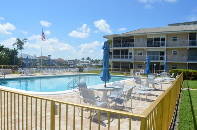 745 SE 19th Avenue 114, Deerfield Beach, FL 33441