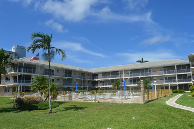 745 SE 19th Avenue 114, Deerfield Beach, FL 33441