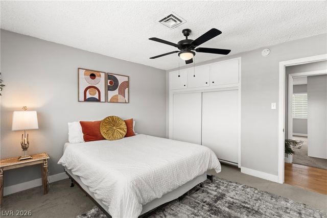845 Kenny Way, Las Vegas, NV 89107