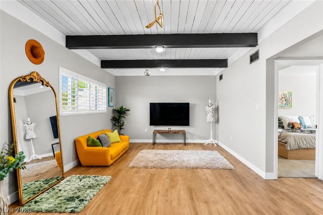 845 Kenny Way, Las Vegas, NV 89107