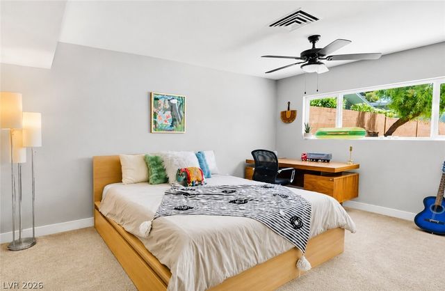 845 Kenny Way, Las Vegas, NV 89107