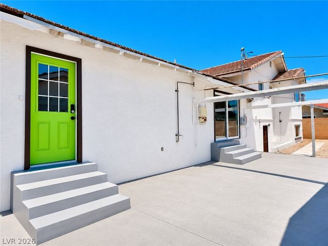 845 Kenny Way, Las Vegas, NV 89107