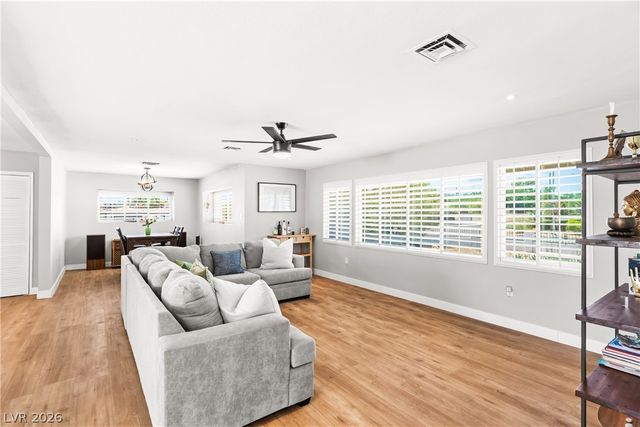 845 Kenny Way, Las Vegas, NV 89107