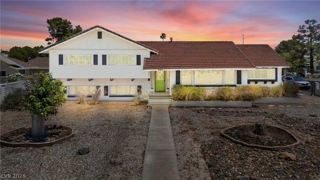 845 Kenny Way, Las Vegas, NV 89107