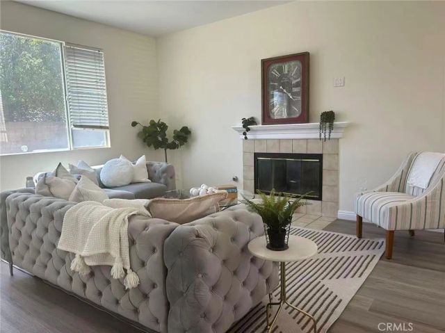5784 Hacienda Way, Fontana, CA 92336
