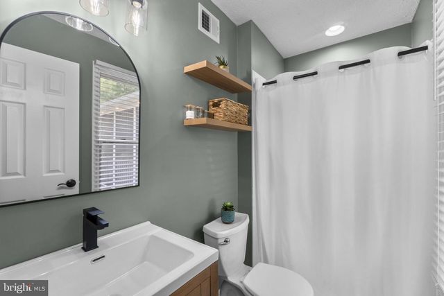 5546 WICOMICO DR, New Market, MD 21774