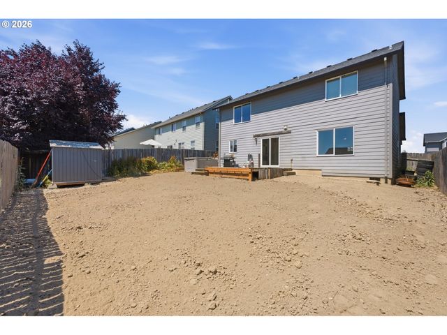 967 E 16TH St, Lafayette, OR 97127