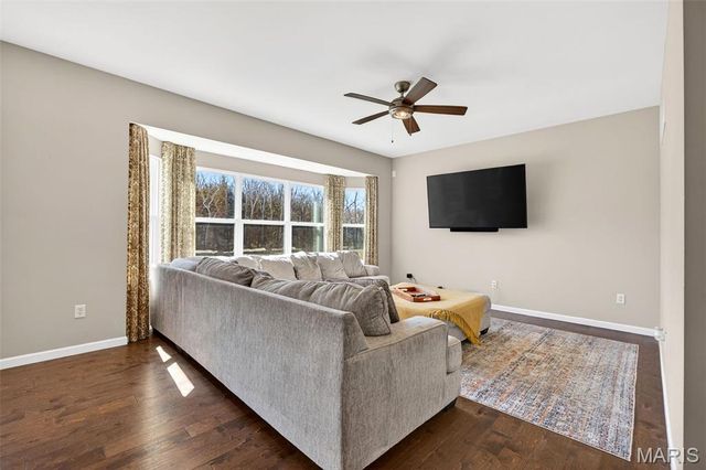 449 Jockeys Run, Wentzville, MO 63385