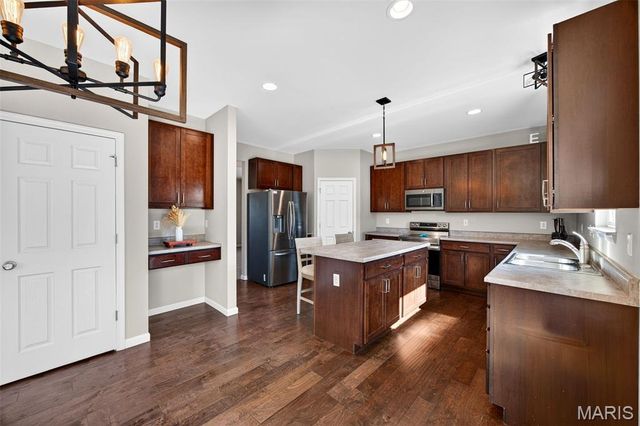 449 Jockeys Run, Wentzville, MO 63385