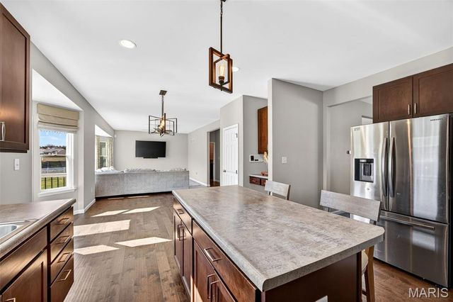 449 Jockeys Run, Wentzville, MO 63385