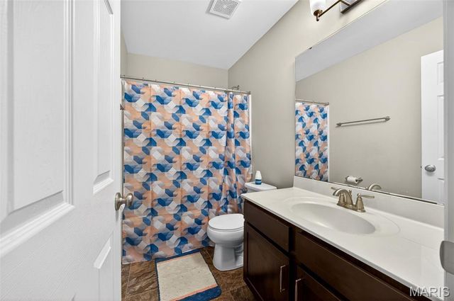 449 Jockeys Run, Wentzville, MO 63385