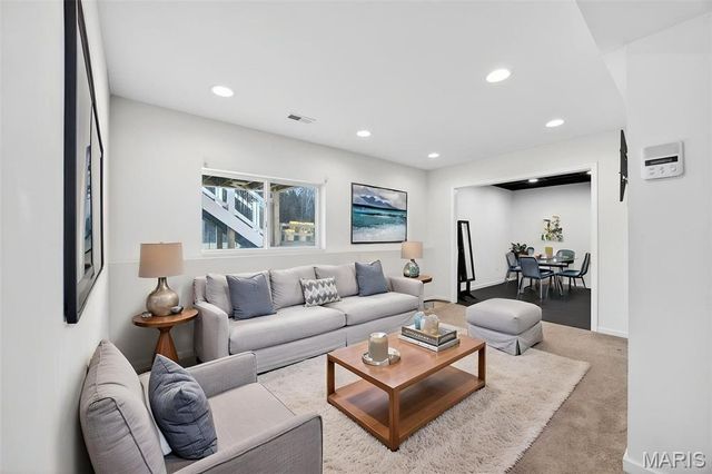 449 Jockeys Run, Wentzville, MO 63385