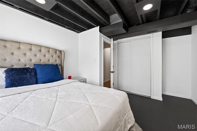 449 Jockeys Run, Wentzville, MO 63385