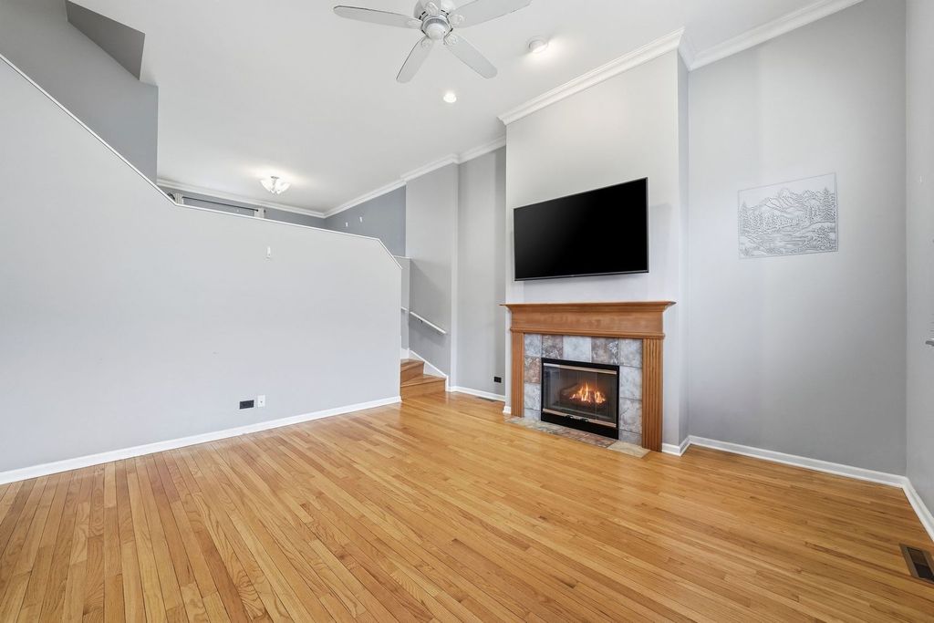 3645 W Cornelia Avenue B, Chicago, IL 60618 — photo 3