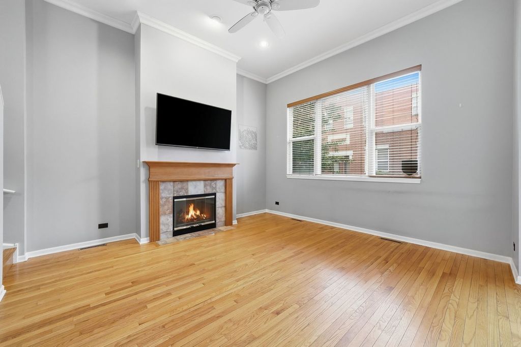 3645 W Cornelia Avenue B, Chicago, IL 60618 — photo 4