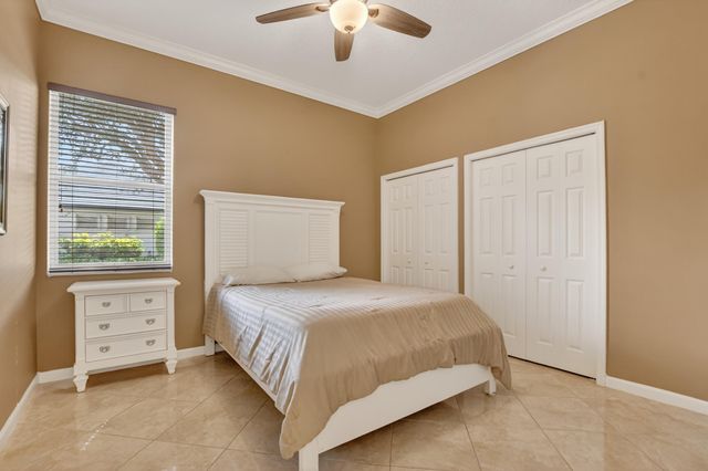 893 Forest Glen Lane, Wellington, FL 33414