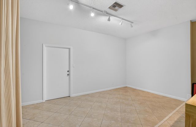 893 Forest Glen Lane, Wellington, FL 33414