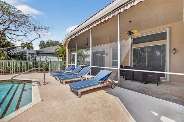 893 Forest Glen Lane, Wellington, FL 33414