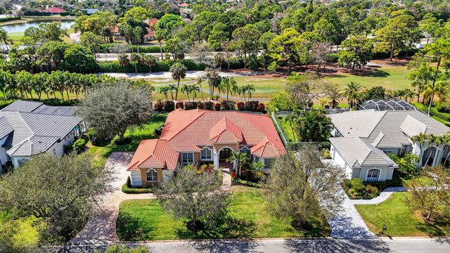 893 Forest Glen Lane, Wellington, FL 33414