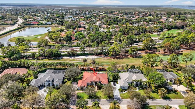 893 Forest Glen Lane, Wellington, FL 33414