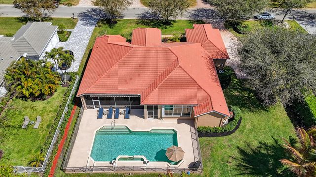 893 Forest Glen Lane, Wellington, FL 33414