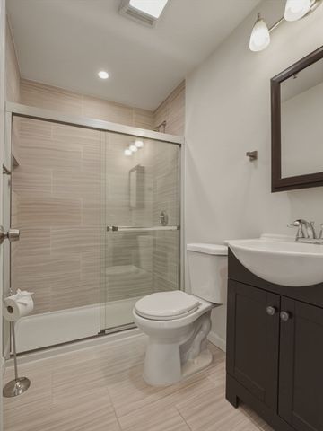 4 Duck Pond Rd 225, Beverly, MA 01915