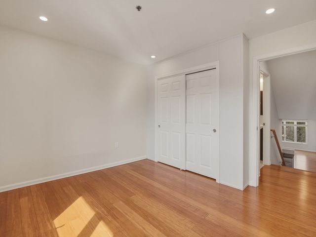 4 Duck Pond Rd 225, Beverly, MA 01915