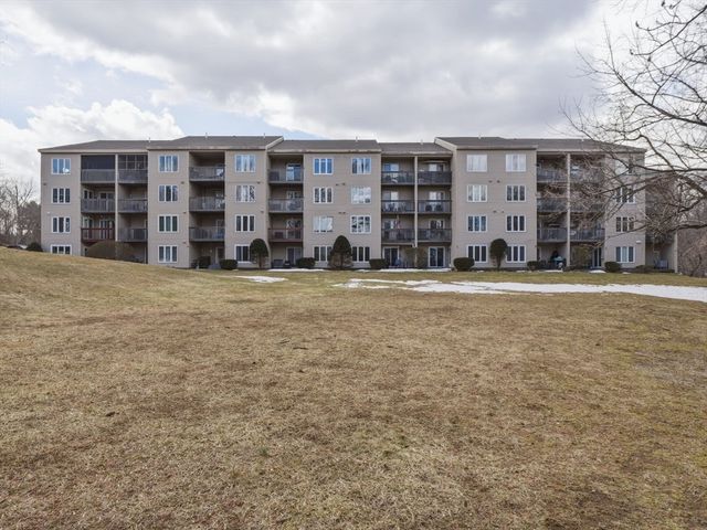 4 Duck Pond Rd 225, Beverly, MA 01915