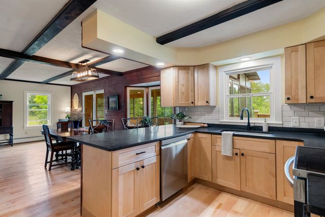 23 Covey Road, Underhill, VT 05489
