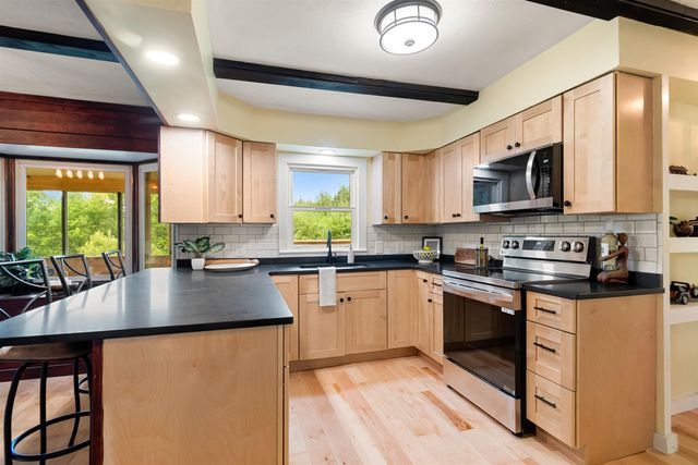 23 Covey Road, Underhill, VT 05489