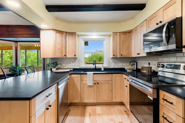 23 Covey Road, Underhill, VT 05489
