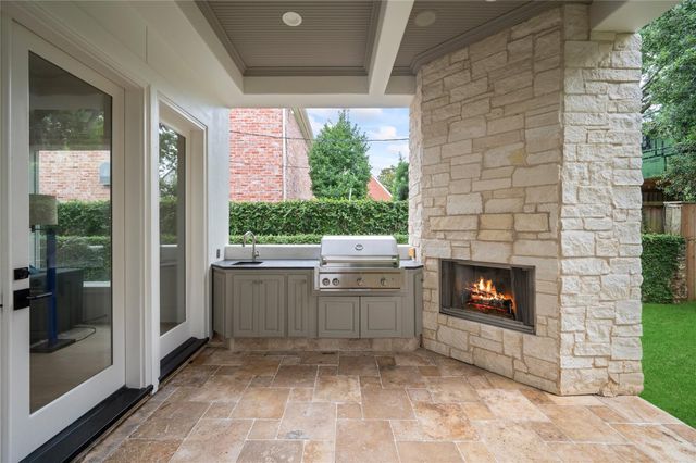 2721 Fenwood Road, West University Place, TX 77005
