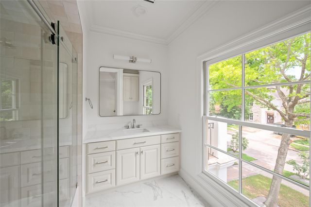 2721 Fenwood Road, West University Place, TX 77005