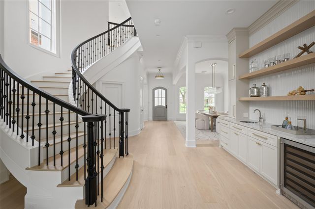 2721 Fenwood Road, West University Place, TX 77005