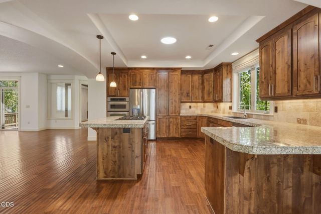 1299 NW Ogden Avenue, Bend, OR 97703