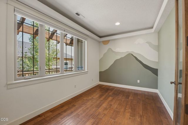 1299 NW Ogden Avenue, Bend, OR 97703