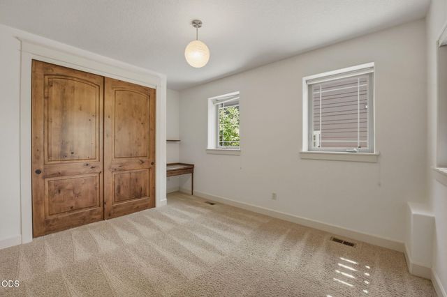 1299 NW Ogden Avenue, Bend, OR 97703