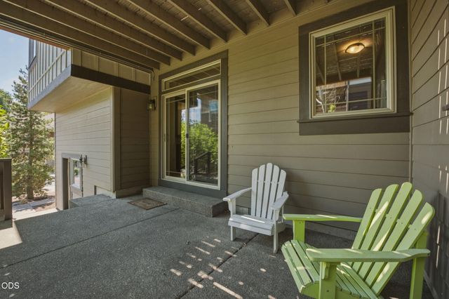 1299 NW Ogden Avenue, Bend, OR 97703
