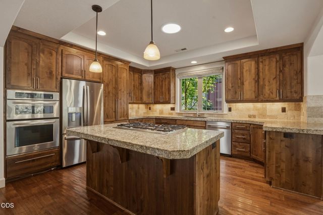 1299 NW Ogden Avenue, Bend, OR 97703
