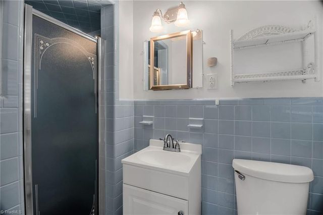 387 Ledford Circle, High Point, NC 27265