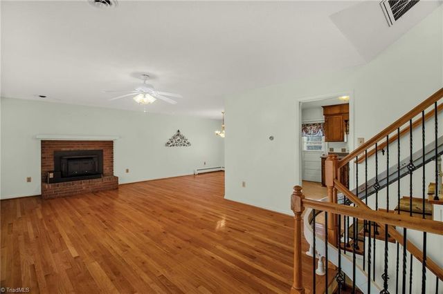 387 Ledford Circle, High Point, NC 27265