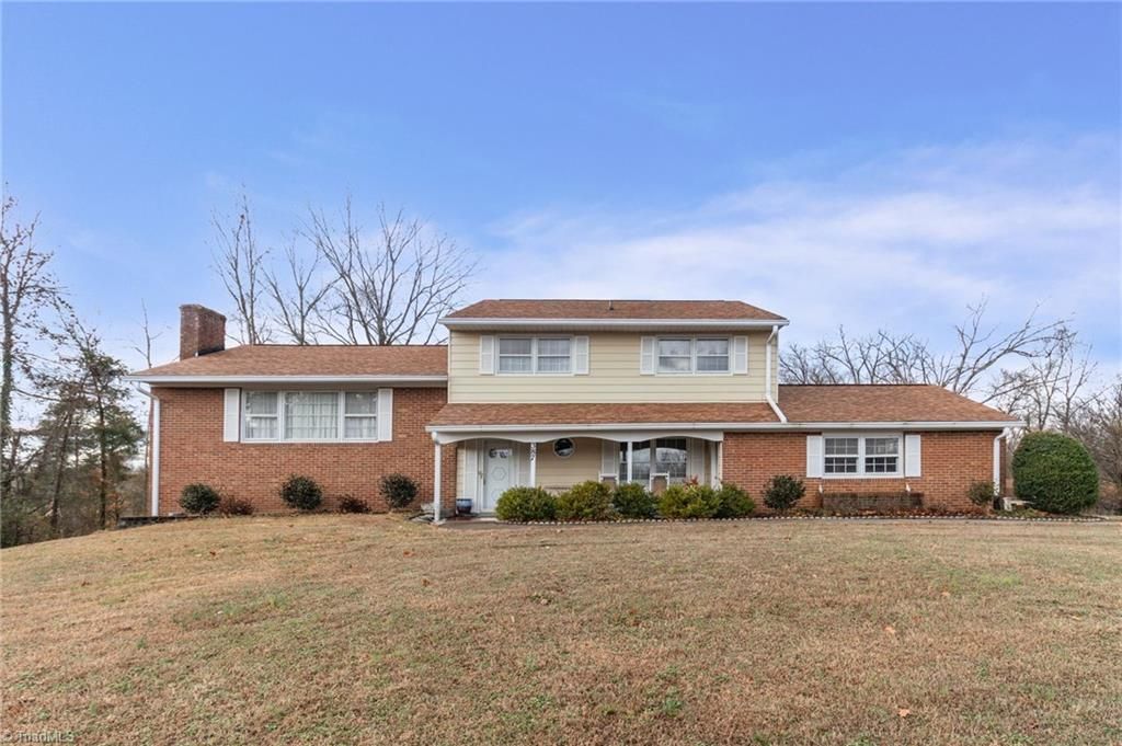 387 Ledford Circle, High Point, NC 27265