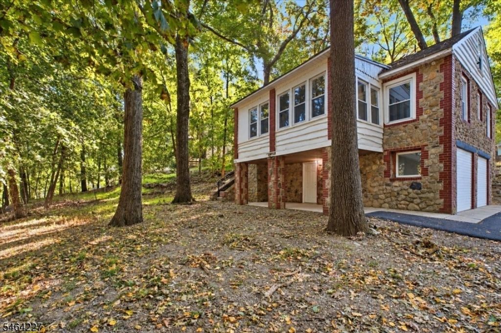 601 Succasunna Rd, Roxbury Twp., NJ 07850 — photo 5