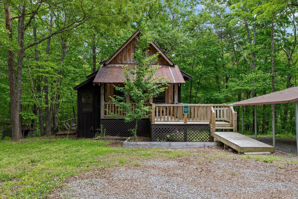 65 Rocky Top Trail, Trenton, GA 30752