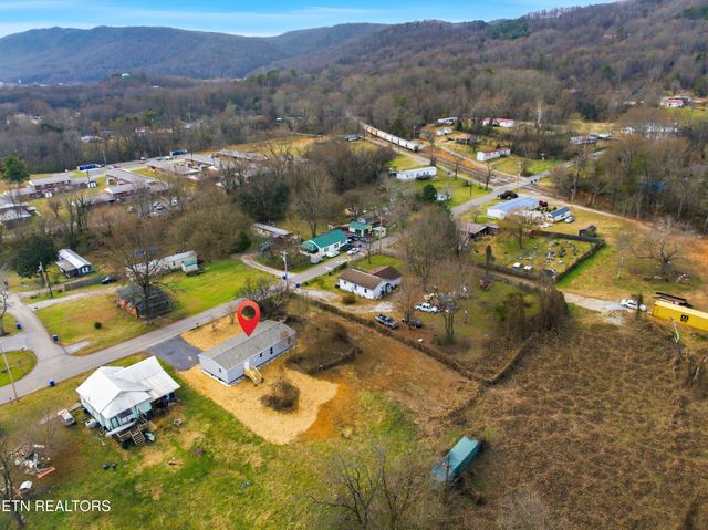 402 Tedder Street St, Rockwood, TN 37854